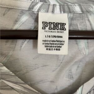 Victoria's Secret PINK Gray Patterned Top